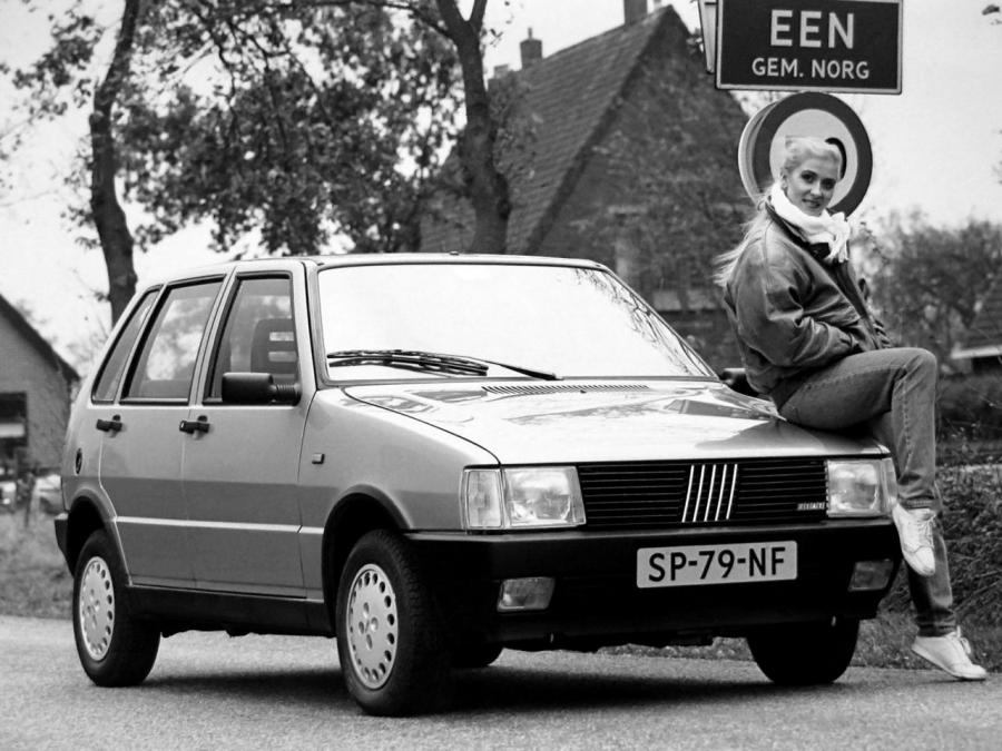  Fiat Uno 5-Door 1983 года  (фото 8 из 8)